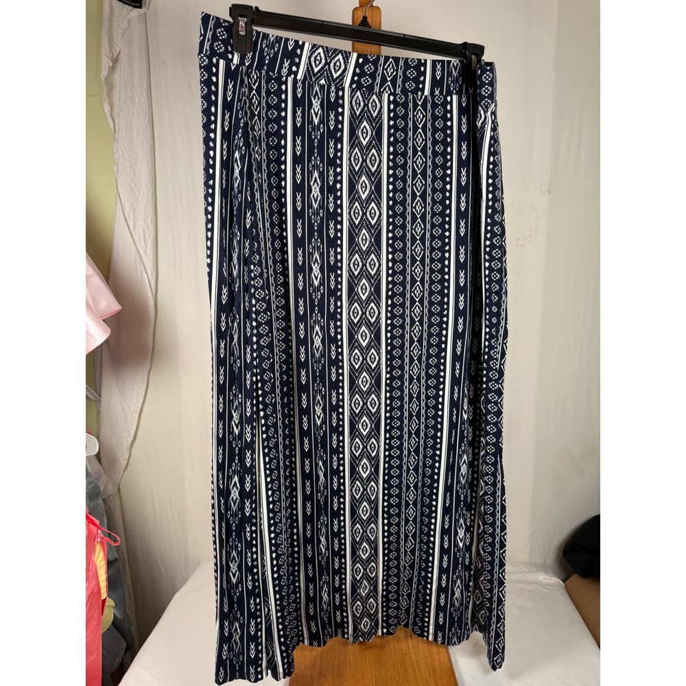 Rue21 Rue+ Womens 4X Navy Blue White Geometric Tribal Print Maxi Skirt Side Slit